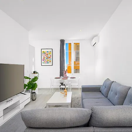 3p Monaco Avec Parking Apartment