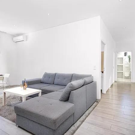 3p Monaco Avec Parking Apartment
