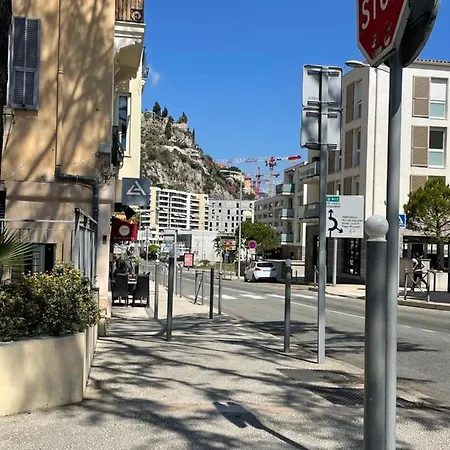 3p Monaco Avec Parking *