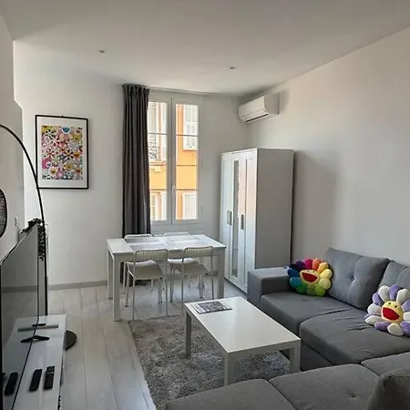 Monaco Cosy 3 Pieces Apartment