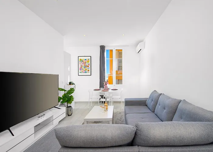 3p Monaco Avec Parking Apartment
