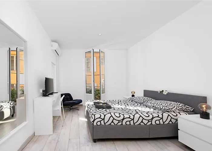 3p Monaco Avec Parking * Saint-Antoine (Alpes-Maritimes)